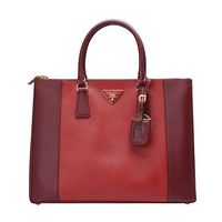 PRADA Saffiano Lux三角浮雕LOGO防刮小牛皮雙色拉鍊手提包(暗紅X櫻桃紅B1786C)