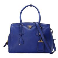 PRADA VITELLO GRAIN系列三角鐵牌小牛皮拉鍊手提包(深藍)BN2769