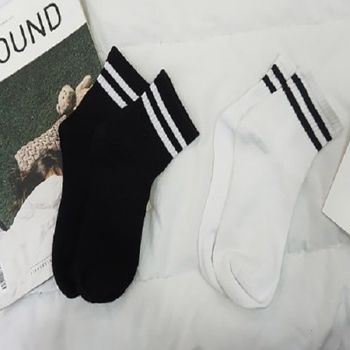 [協賀]可愛雙槓短筒襪子