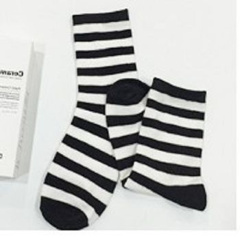 [協賀]可愛條紋短筒襪子