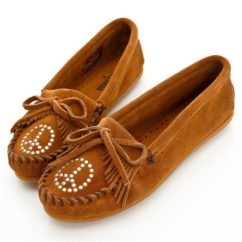 MINNETONKA 褐色麂皮和平符號莫卡辛 女鞋-333