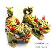 SUMMER 寶石 招財吉祥神獸-麒麟《富貴綠》(手工交趾陶)