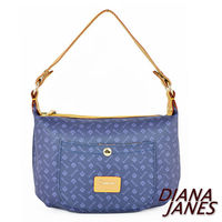 【Diana Janes 黛安娜】 經典LOGO兩用中型水餃包