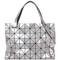 ISSEY MIYAKE 三宅一生BAOBAO CARTON T幾何方格8x10拉鍊肩背包(亮面銀)
