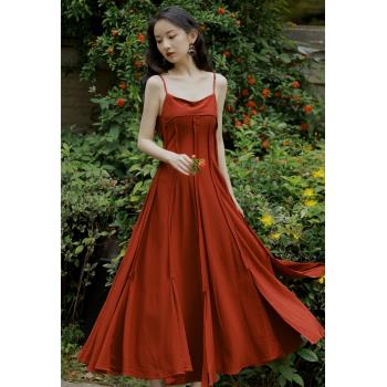 設計紅色復古細肩帶大擺連衣裙
