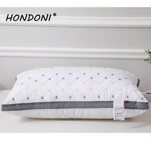 HONDONI 4D人體工學羽絲絨護頸枕 紓壓枕 側睡枕 透氣舒適(鄉民推薦民宿枕)Z1-C買一送一共2入