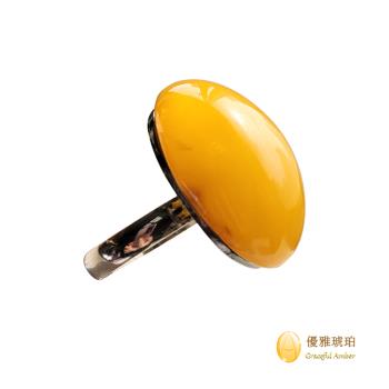 優雅琥珀 橢圓蛋面型 老蜜蠟戒指