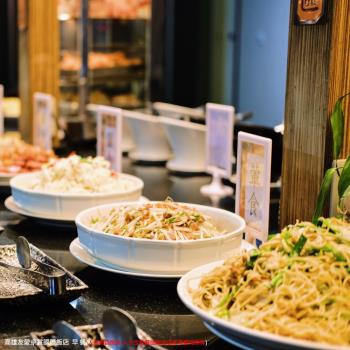 (買1晚送1晚)高雄友愛京賞國際飯店1泊1食標準雙人(平日升等舒適四人房)