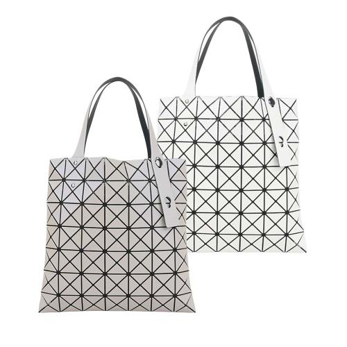 ISSEY MIYAKE三宅一生 Prism Matte 2 7X7 珍珠偏光手提包(任選)