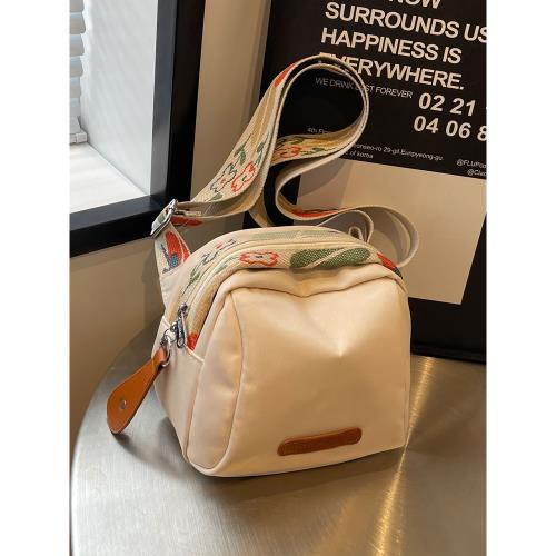 高級感休閑尼龍布女包