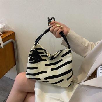 Canvas bag womens large capacity new fashion shoulder bag s