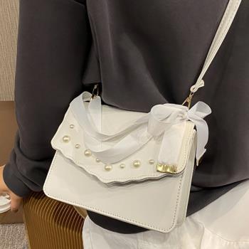 高級感仙女小包包女包2020新款時尚珍珠包洋氣網紅質感百搭斜挎包