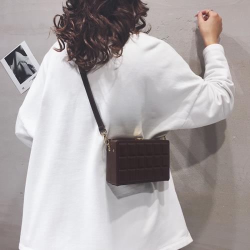 可愛盒子包包女2025新款個性ins百搭巧克力小方包質感單肩斜挎包
