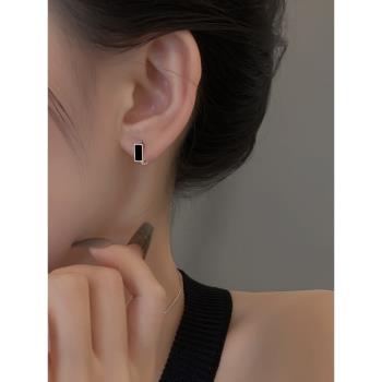 Z小姐925純銀黑色方塊耳扣耳環2023年新款潮韓國氣質網紅高級耳飾