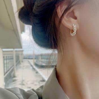 女小眾設計感純銀珍珠耳環