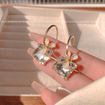 五葉貓眼石花朵耳環女小眾設計感高級法式氣質耳釘輕奢甜美耳飾品