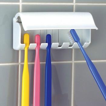 日本吸壁式簡約浴室置物架牙刷