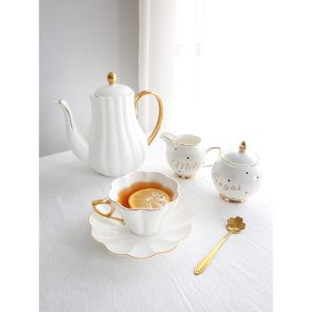 浮雕白色金邊櫻花花茶下午茶陶瓷咖啡杯 杯碟套裝 zakka