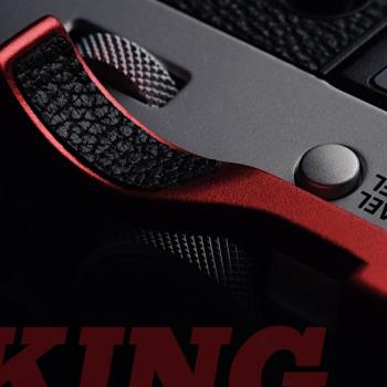 【King】原創富士 X-100V X100v指柄蒙皮版 100V專用熱靴保護手感