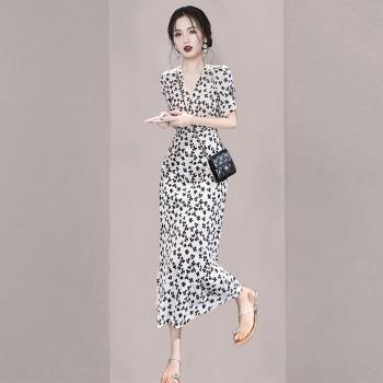 時尚高級感2023年新款夏季女裝法式設計輕熟風名媛碎花連衣裙女