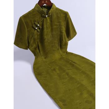 戚薇改良綠色旗袍新款2023氣質年輕款復古國風優雅媽媽氣質連衣裙