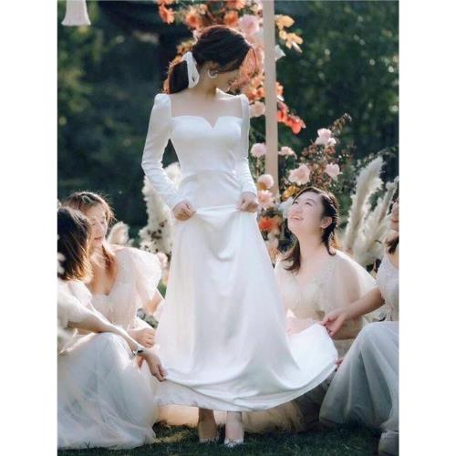 法式旅拍森系輕婚紗白色秋季新款簡約長袖緞面新娘結婚敬酒禮服