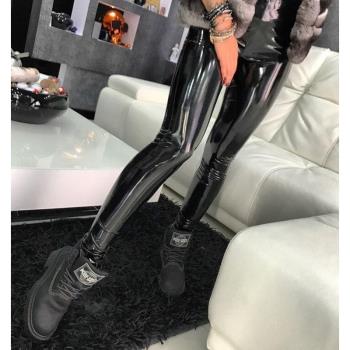 Black PU leather stretch-skinny leggings黑色PU皮彈力緊身長褲