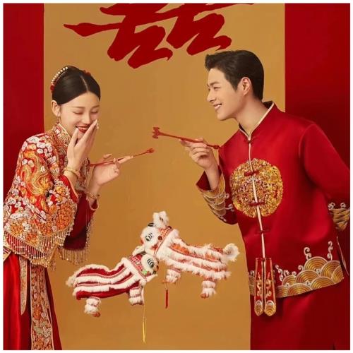 中式秀禾國風婚紗攝影道具影樓拍照主題唐宮夜宴舞醒獅提線木偶