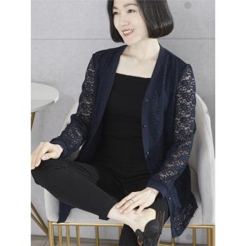 春裝V領寬松長袖媽媽上衣服蕾絲