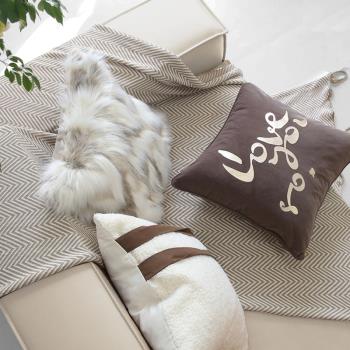 2023新款網紅法式輕奢復古沙發抱枕客廳高級毛絨靠墊奶油風靠枕