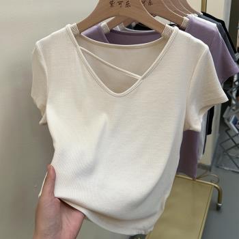 彈力螺紋夏季新款V領短袖T恤女小心機設計純色百搭顯瘦上衣打底衫