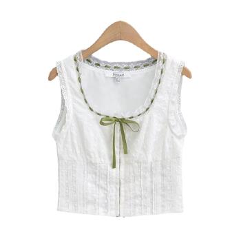 Square neck lace embroidered sleeveless top 方領刺繡無袖上衣