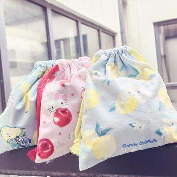 日本三麗鷗外貿尾貨抽繩袋衛生巾收納化妝袋小物收納凱蒂貓KT