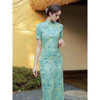 春季年輕款綠色中國風女裝旗袍