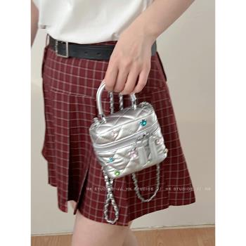 韓國小眾手提包包女2023新款潮夏季單肩斜挎包菱格鏈條迷你水桶包