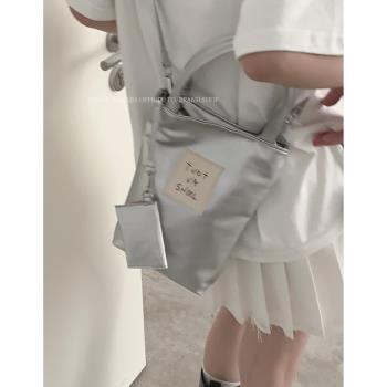 韓國小眾設計手提包包女新款2023夏季時尚y2k水桶包高級感斜挎包