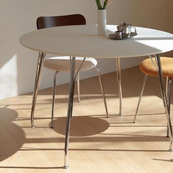 Mood Stom北歐簡約鐵藝餐桌現代ins網紅飯桌家用小戶型白色圓桌子