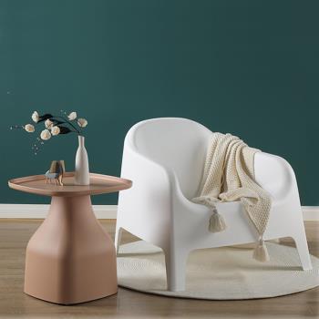 北歐塑料戶外陽臺靠背椅異形創意簡約設計師款網紅單人休閑椅
