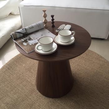 北歐實木客廳圓形茶幾小戶型沙發胡桃色邊幾桌子咖啡店輕奢小圓桌