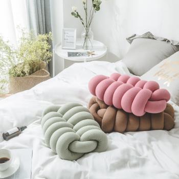 ins丹麥網紅knot同款創意打結抱枕汽車沙發手工裝飾靠枕靠墊腰枕