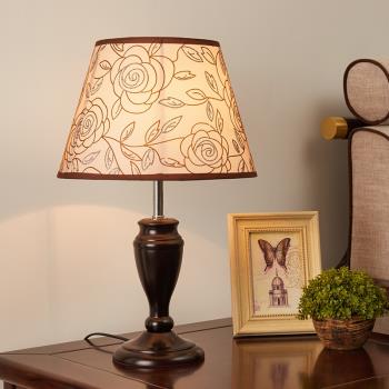 新中式臺燈臥室床頭簡約現代創意溫馨家用復古暖光木質床頭柜臺燈