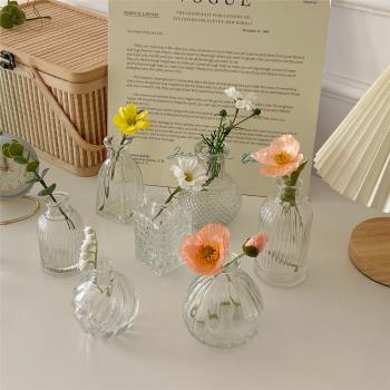 ins透明迷你桌面裝飾花瓶法式復古浮雕精致玻璃小花瓶民宿擺件