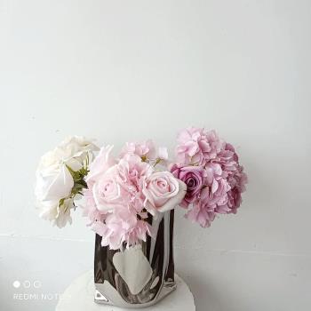 手感保濕玫瑰花繡球花套裝仿真花束假花絹花餐桌居家客廳花藝擺件