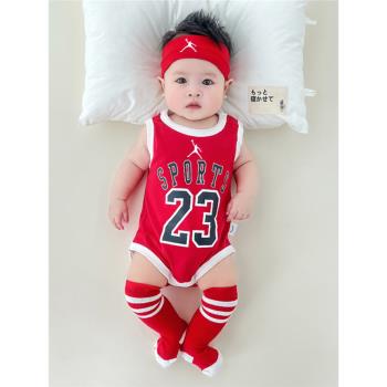 嬰兒球服連體衣夏滿月拍照哈衣籃球服背心包屁衣寶寶百天紅色衣服