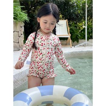 女童泳衣長袖防曬連體游泳衣韓版寶寶洋氣草莓可愛比基尼溫泉泳裝