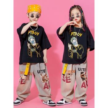 兒童街舞潮服嘻哈男童破洞牛仔褲hiphop套裝演出服女童爵士舞服裝