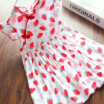 女童連衣裙 旗袍風透氣薄款可愛滿印草莓飛袖寶寶洋氣夏季公主裙