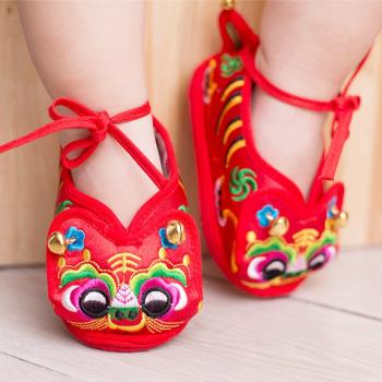 周歲老虎頭手工刺繡中國風嬰兒鞋