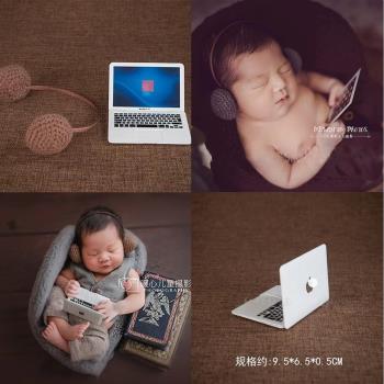 0-1個月寶寶攝影影樓嬰兒拍照仿真小筆記本電腦耳麥耳機道具