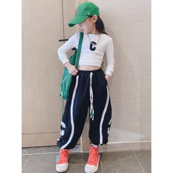 女童爵士舞蹈表演服兒童街舞潮服少兒hiphop嘻哈套裝黑白長袖露臍
